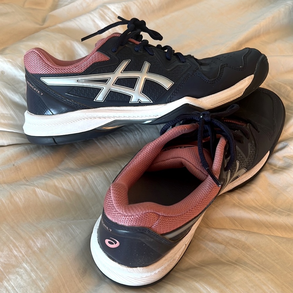 ASICS Gel-Dedicate 7 Tennis Court Shoes size 8 1/2 (EU 40) navy and pink